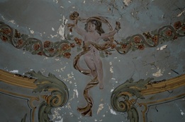 Detail of the ballroom’s roof. 